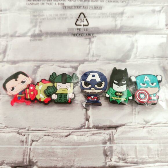 Croc's Shoe Charms Push Pin Superheroes Set of 6 -NEW - Picture 3 of 3
